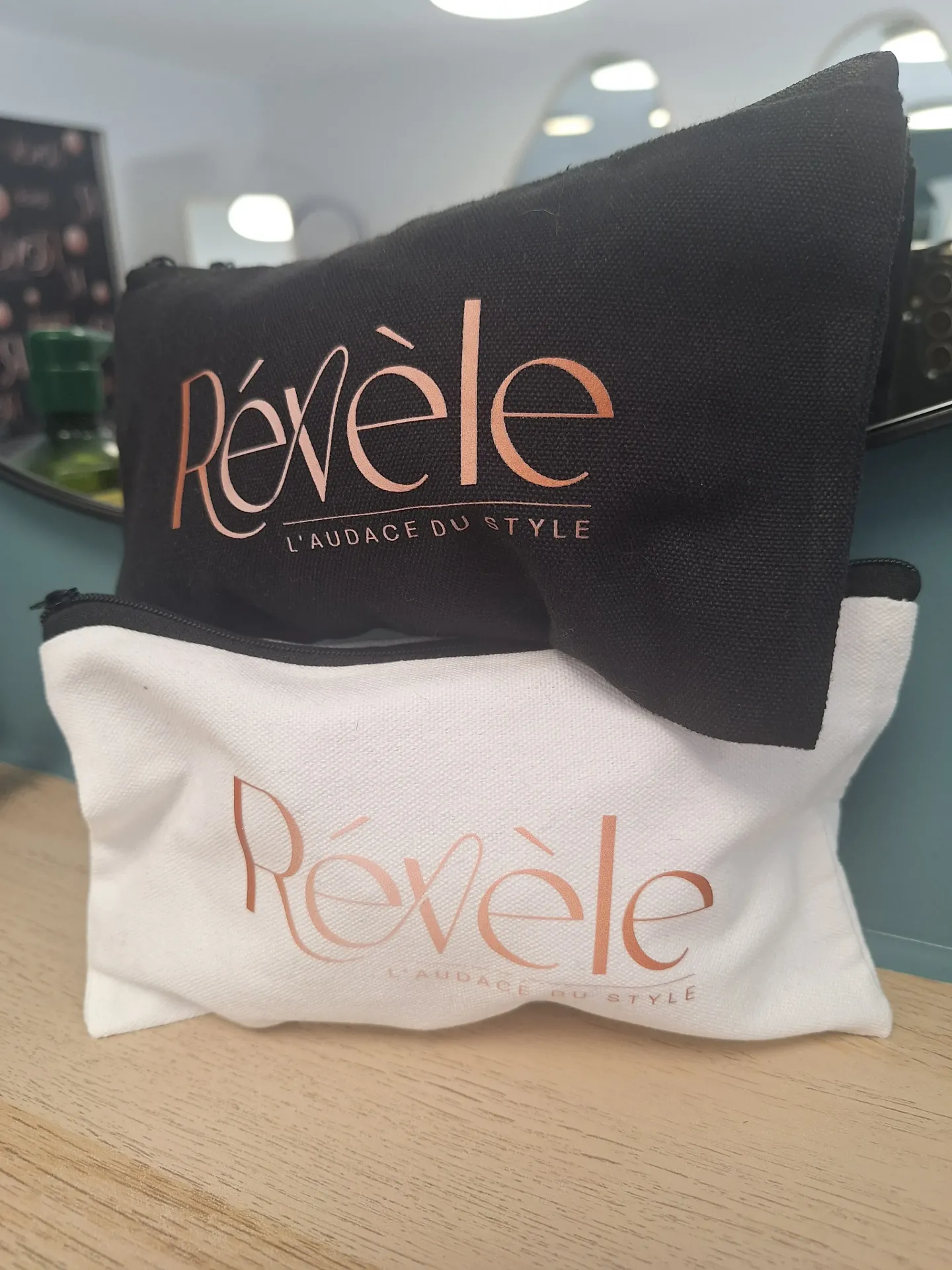 Pochettes Révèle